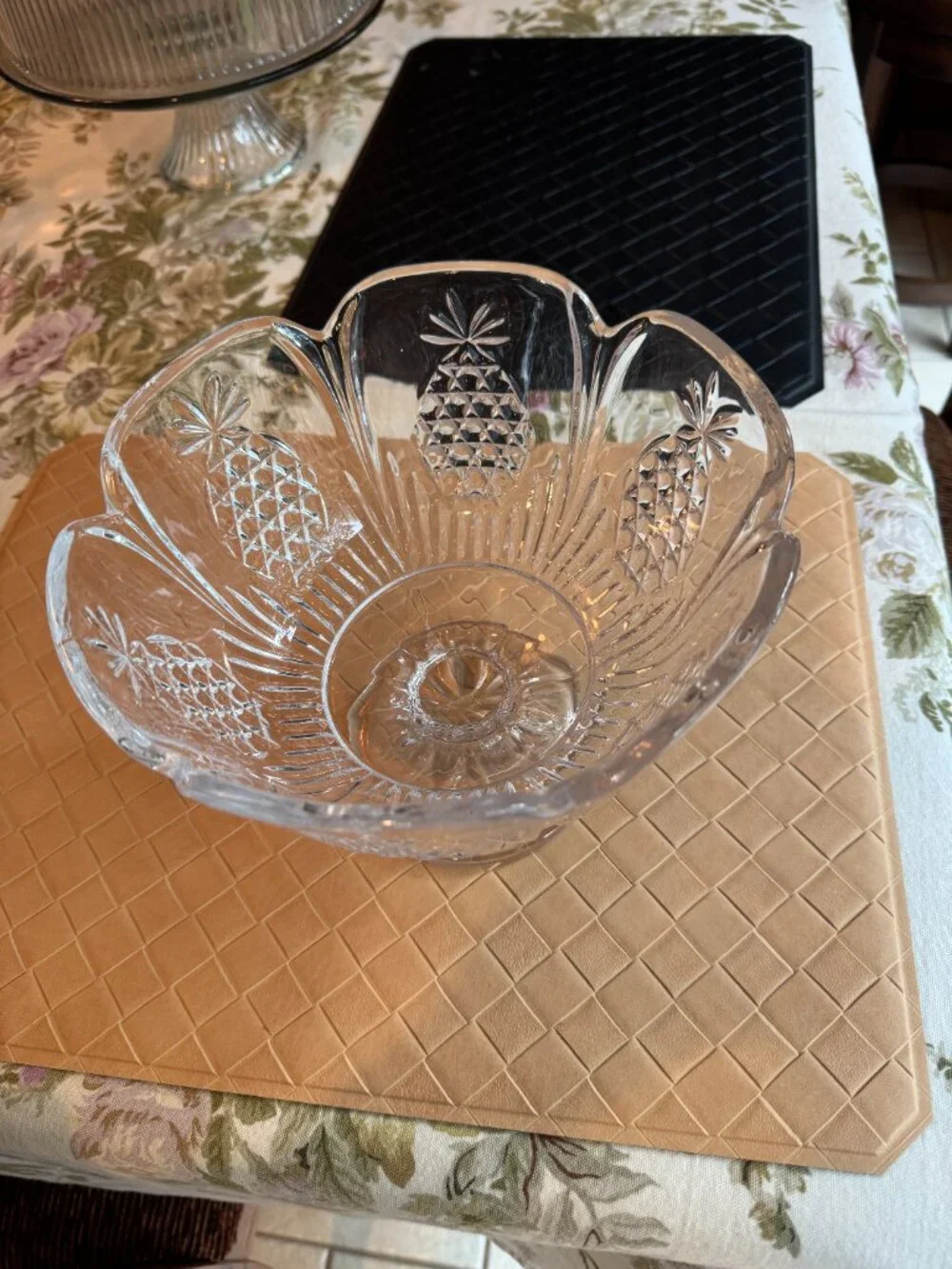 Godinger Shannon Lead Crystal Pineapple Pedestal Footed Centerpiece Bowl 9”x7”